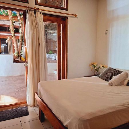 Sirena Surf Lodge Miramar Nicaragua Buitenkant foto