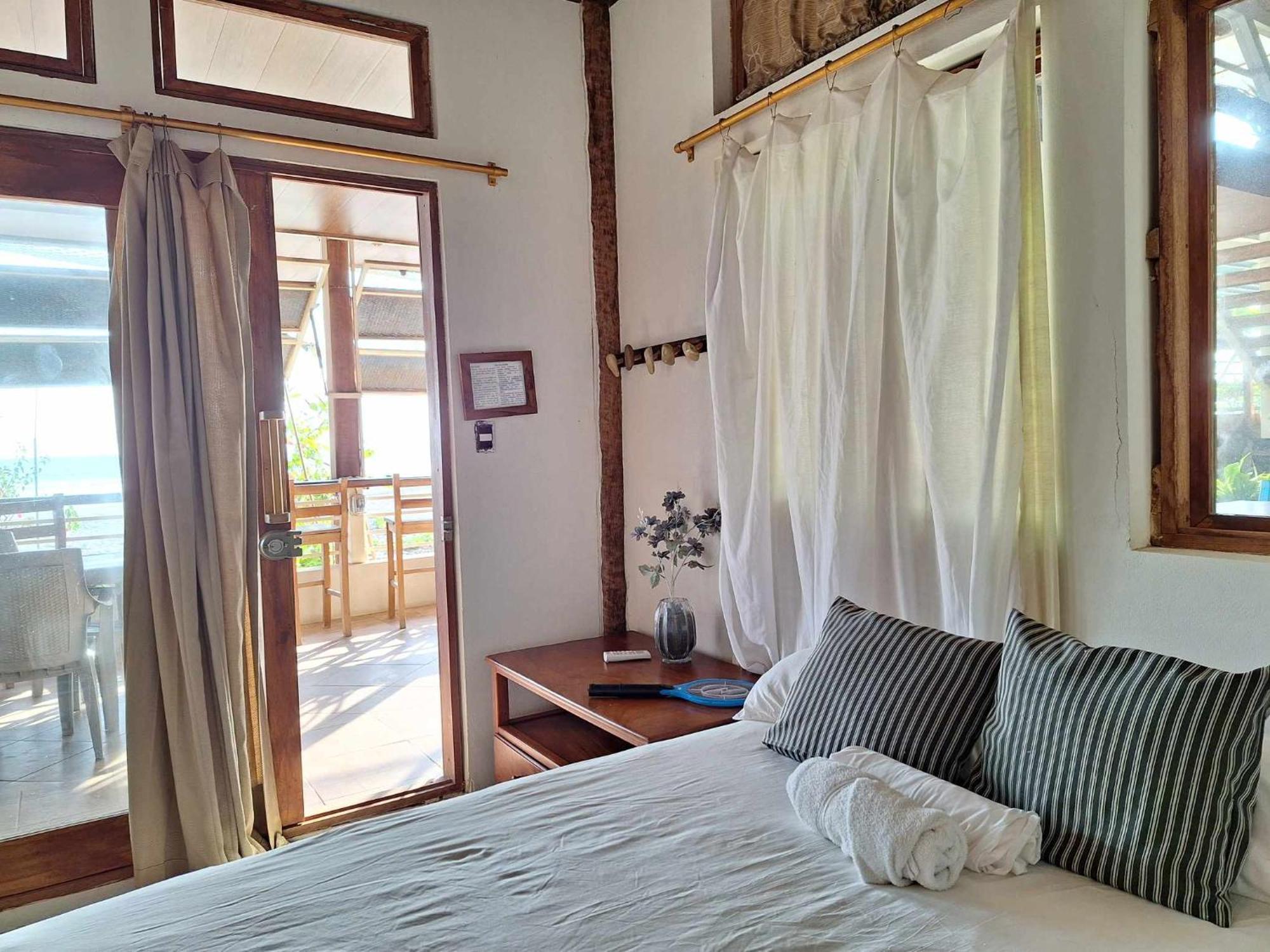 Sirena Surf Lodge Miramar Nicaragua Buitenkant foto